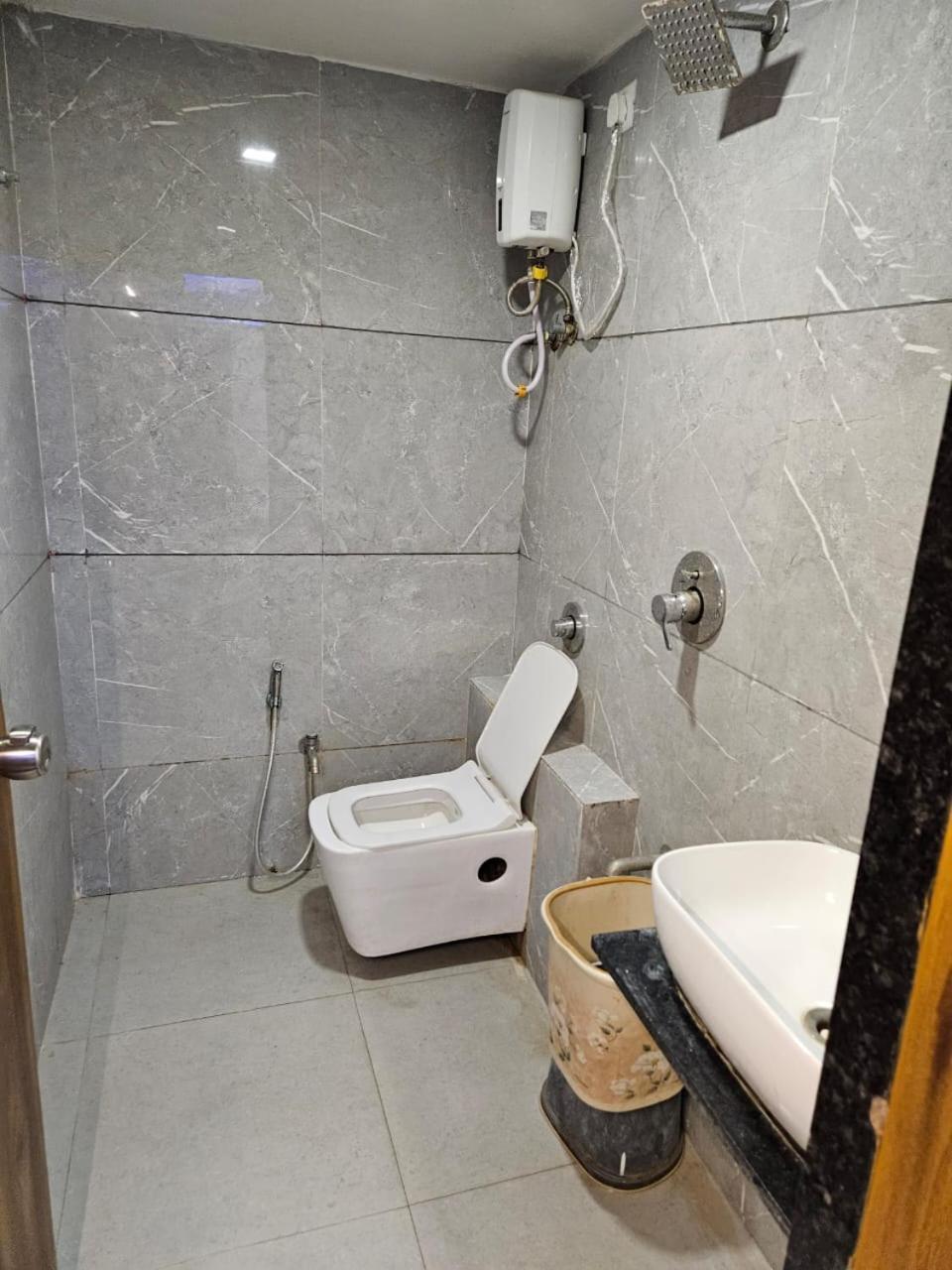 Hotel Ozone,Ahmadábád Kültér fotó